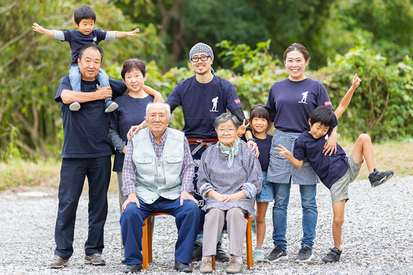 長瀞で親子三代にわたり民宿とそば処を営んでおります。